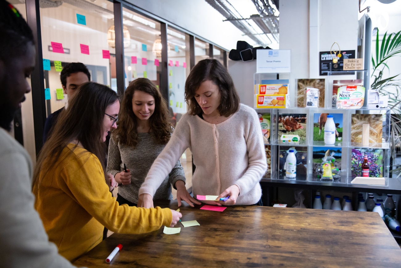 working session connecting food in office